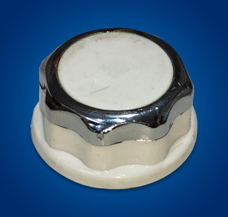 Star Nobe with Croam Ring